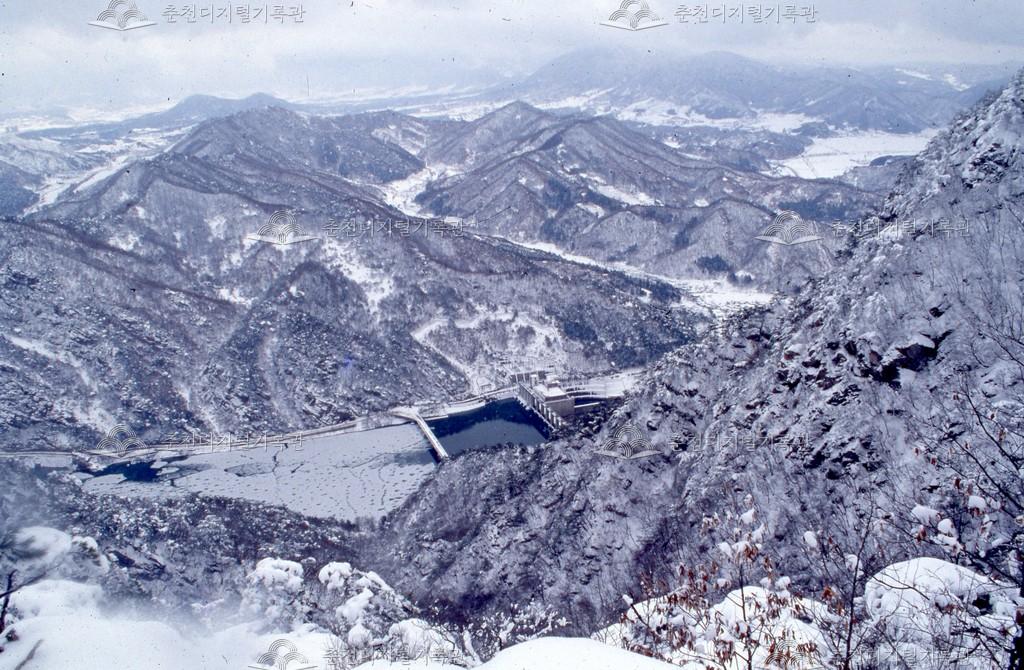 1990년대 의암댐, 신연교 설경 이미지