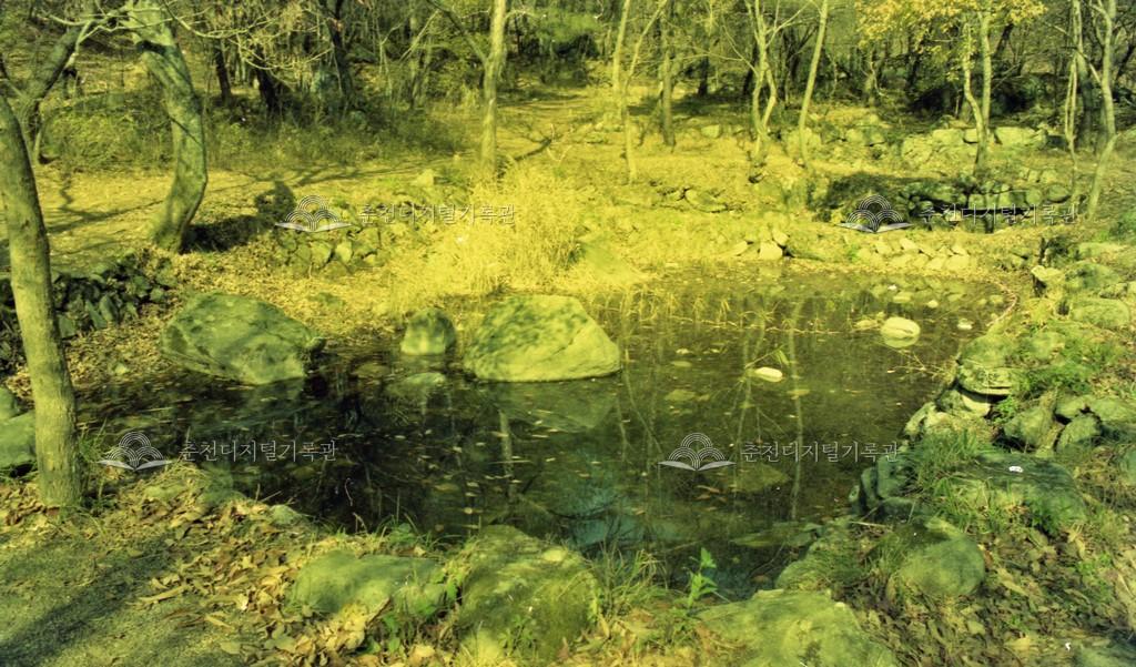 1980년대 청평사 고려정원 이미지