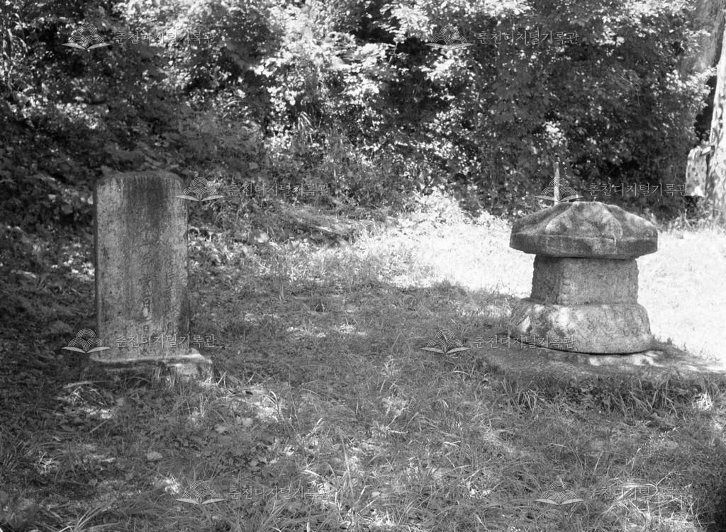 1980년대 청평사 부도 이미지