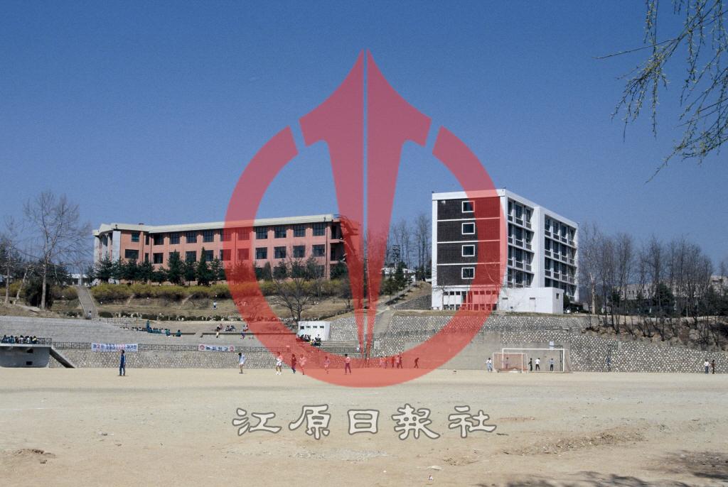 강원대학교 사범대학 전경 이미지