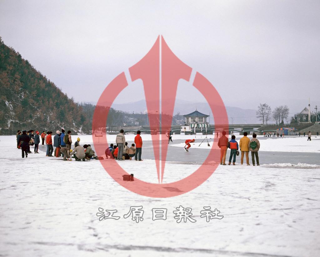 공지천 스케이트장 이미지