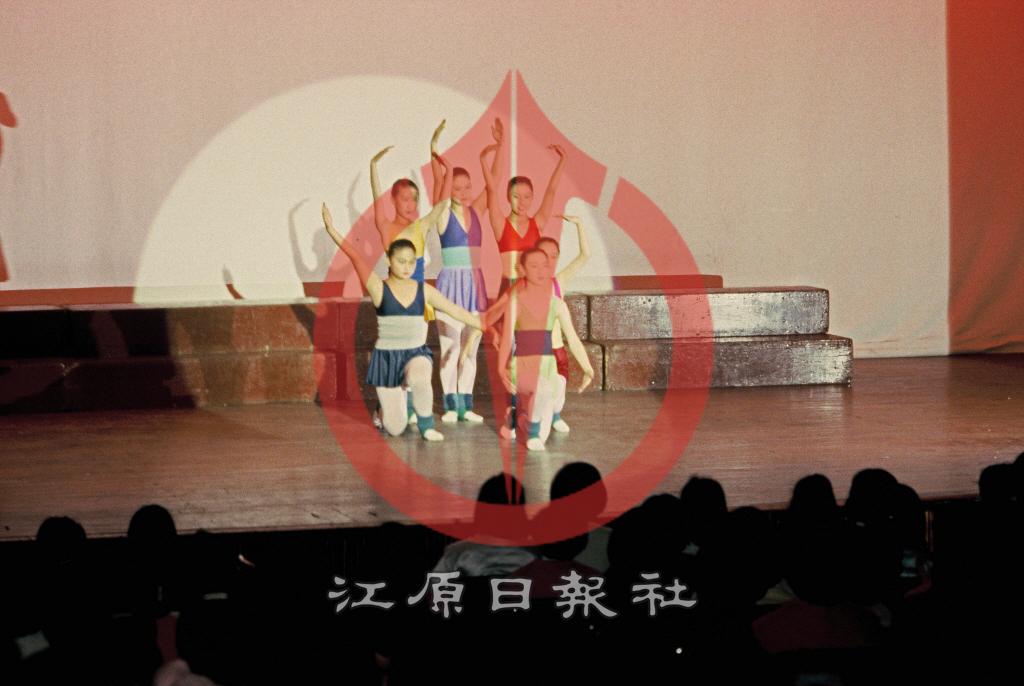 봉의여자중학교 철쭉제 이미지