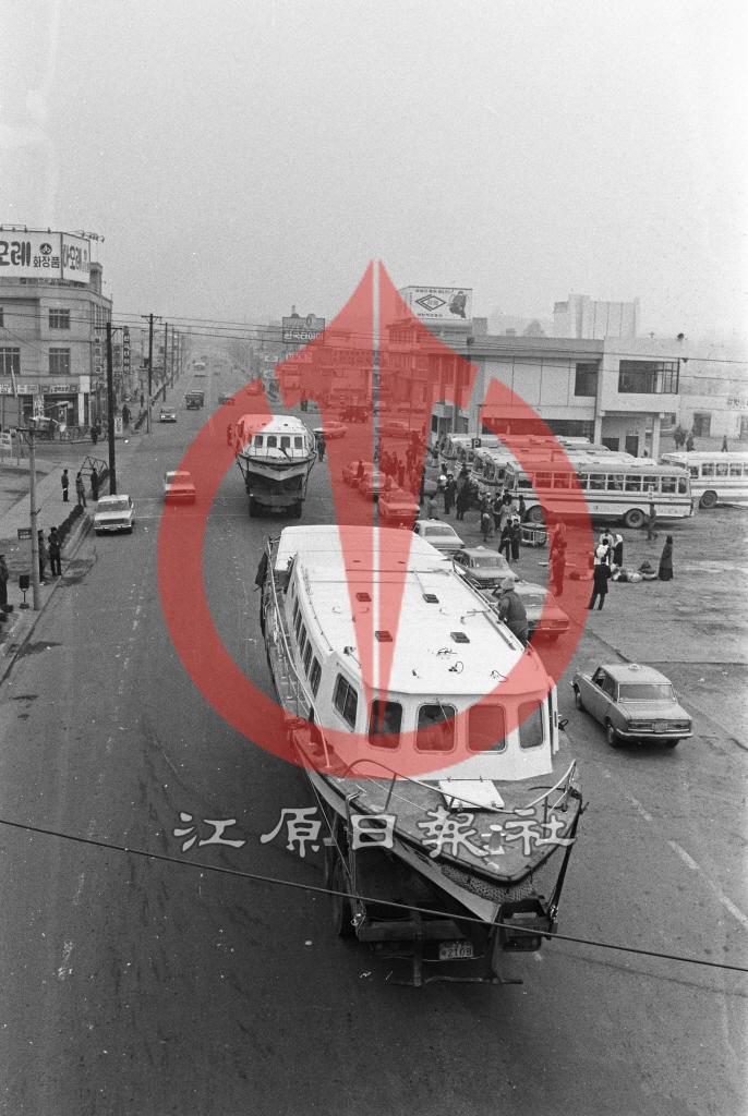 소양호 여객선 운송작업 이미지