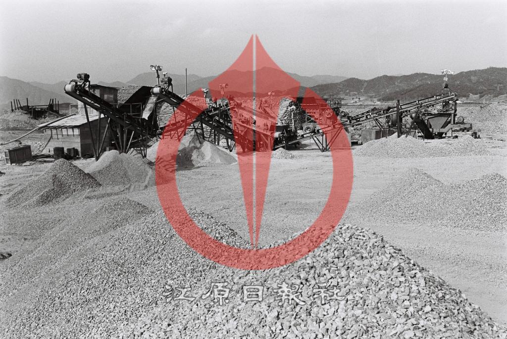 아스콘 생산업체 골재채취 이미지