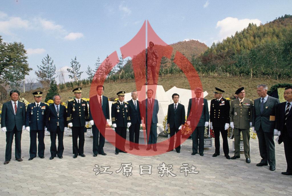 홍천 쥴.장루이 소령 동상 제막식 이미지