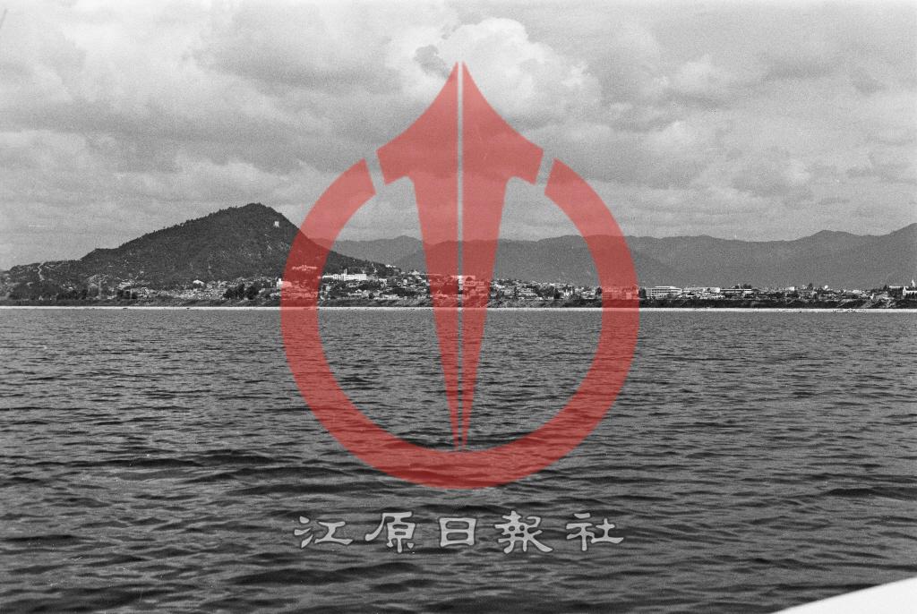 중도에서 바라본 봉의산 이미지