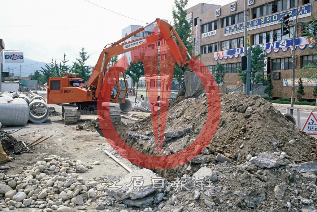 85 전국체전 대비 효자동 도로 확장공사 이미지