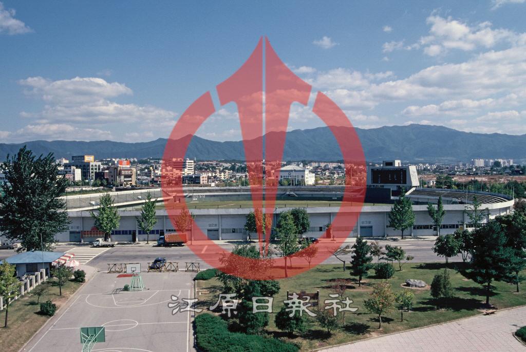 춘천 종합운동장 야구장 및 춘천실내수영장 이미지