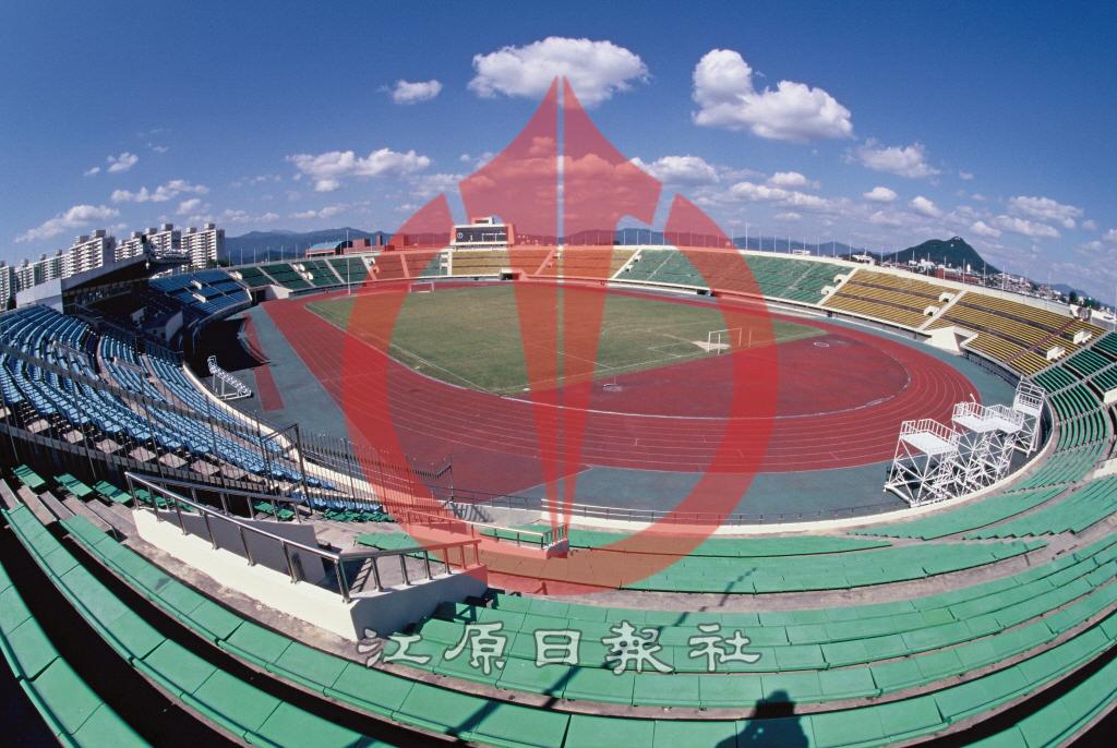 춘천종합운동장 내부 이미지