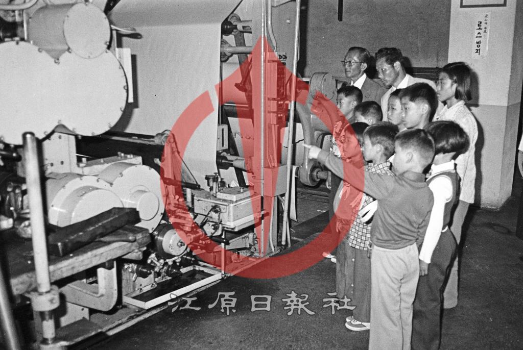 율촌분교 학생 강원일보 견학 이미지