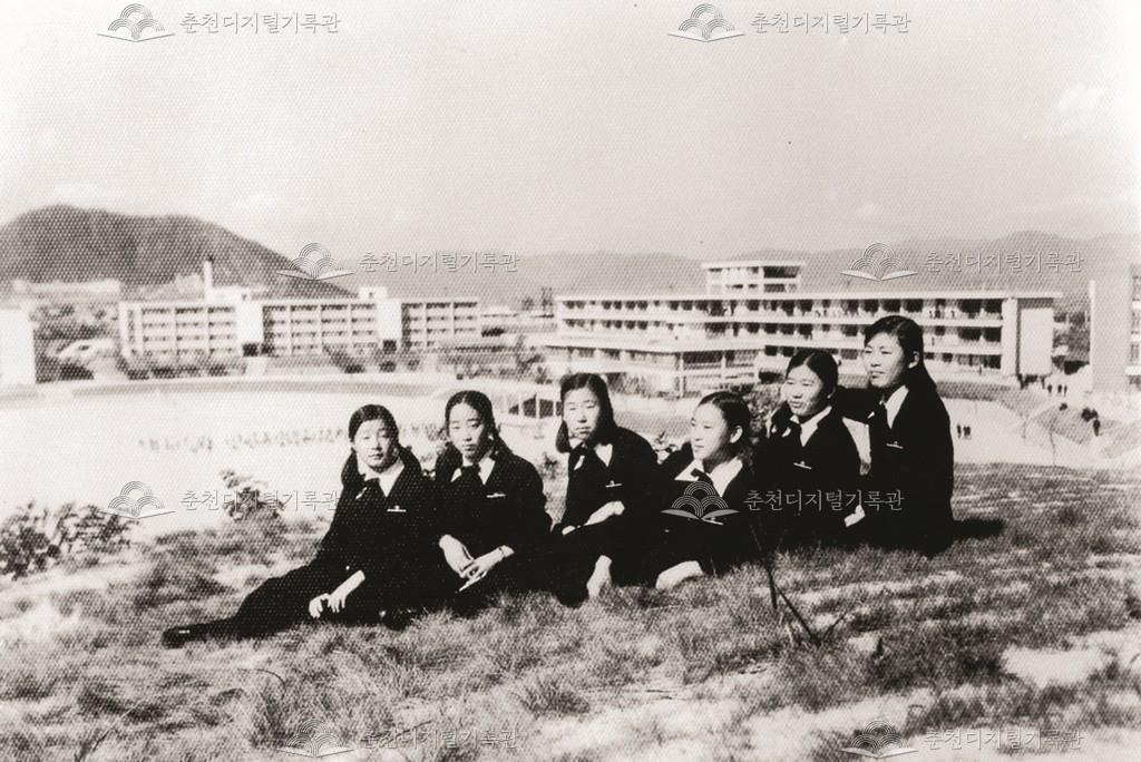 졸업을 앞두고 이미지