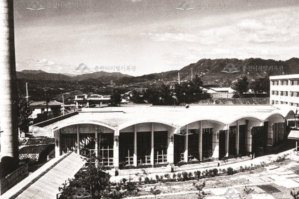 식당 전경 및 내부 이미지