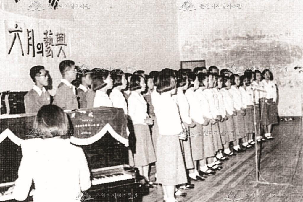 유월의 예흥 이미지