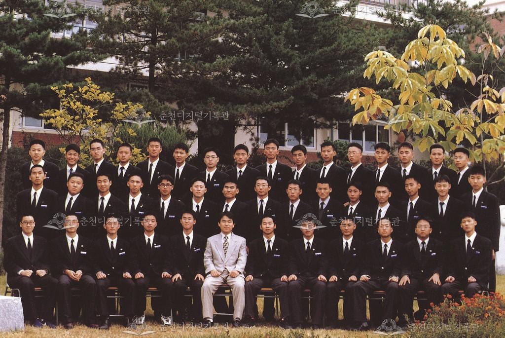 교복착용 이미지