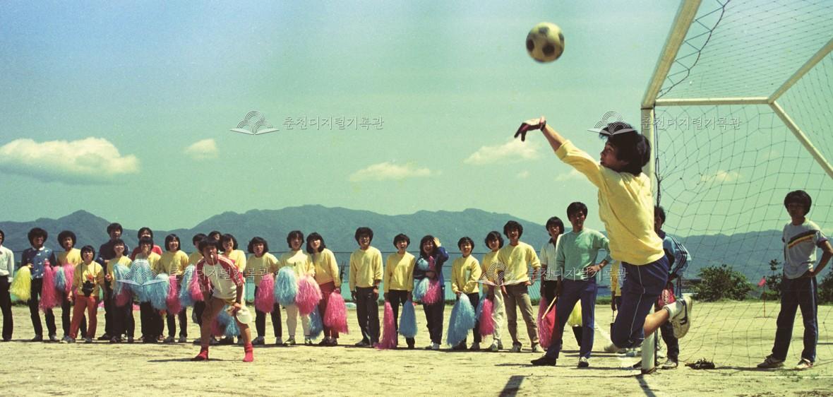 한림대학교 운동장 개교기념 체육대회 이미지