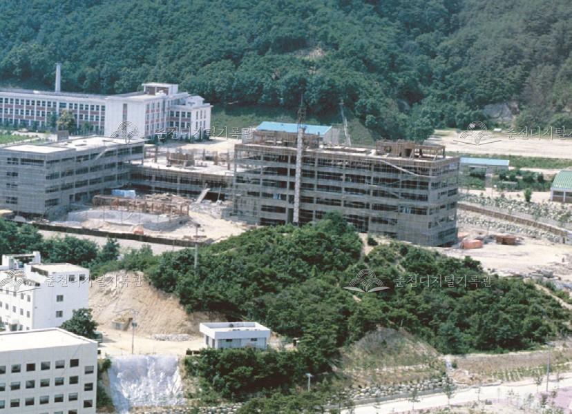 한림대학교 중앙관 건축공사 모습 이미지