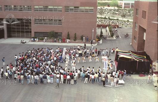 한림대학교 동아리 공연 이미지