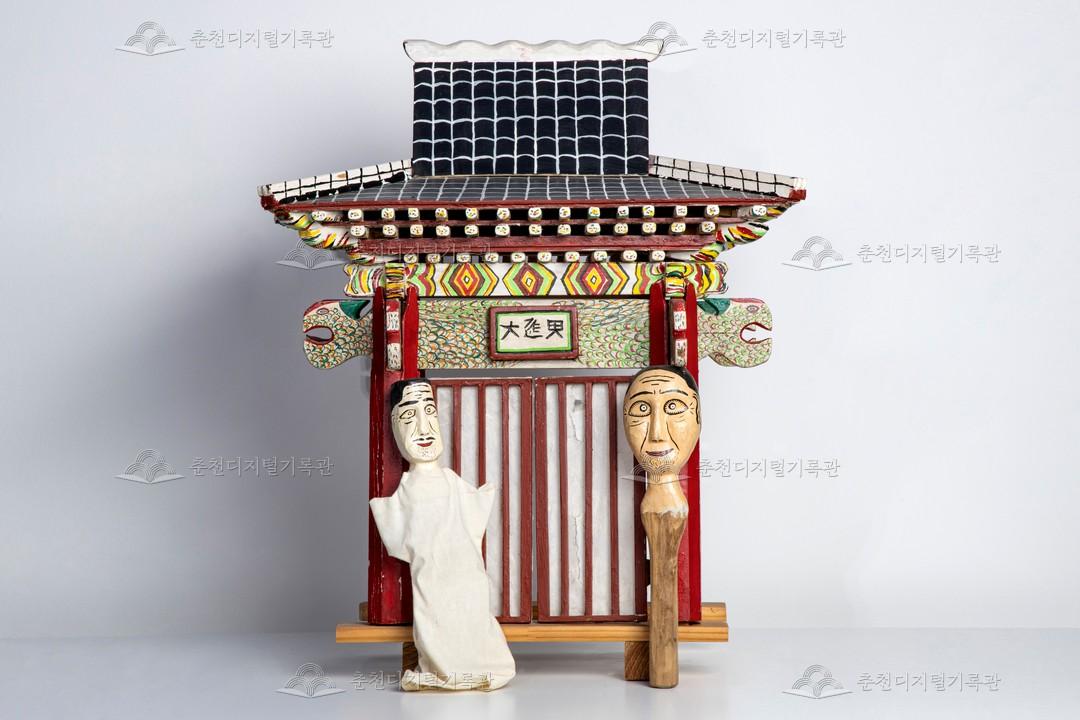 춘천인형극장 박물관 전시 꼭두각시 놀음_절, 박첨지 손자, 사령 이미지