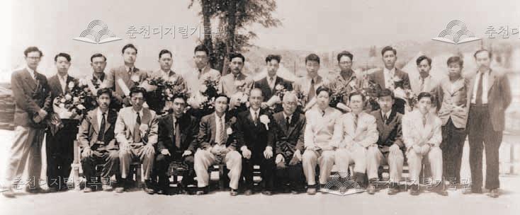 춘천농업대학 제1회 졸업기념 이미지