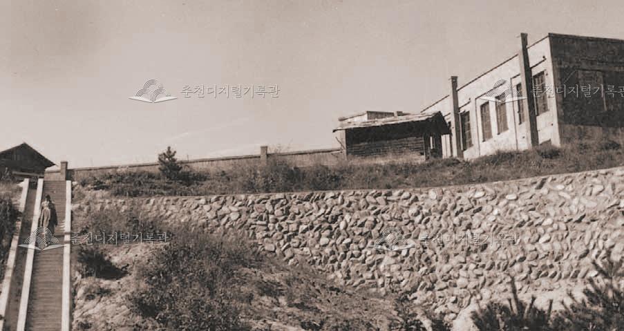 춘천농과대학 본관 후면 이미지