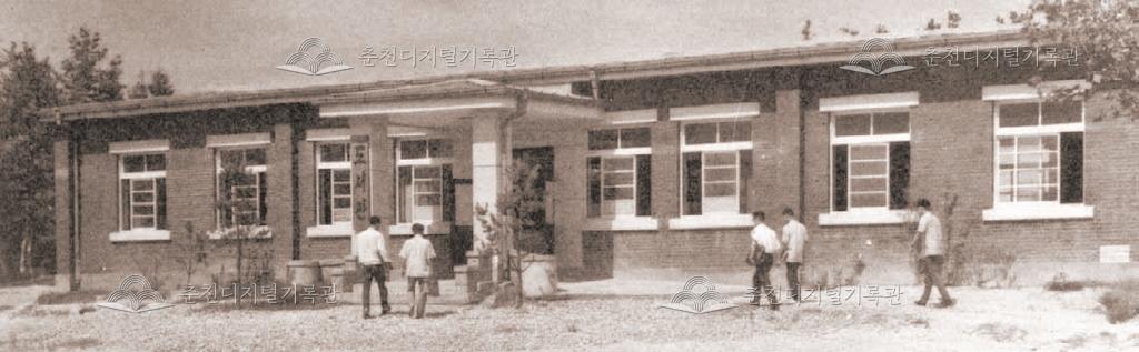 강원대학교 도서관 이미지