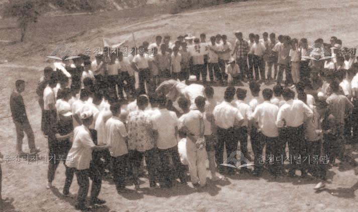 강원대학교 농학과 씨름대회 이미지