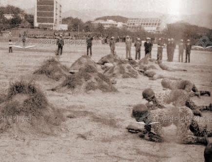 학도호국단 정기검열 이미지