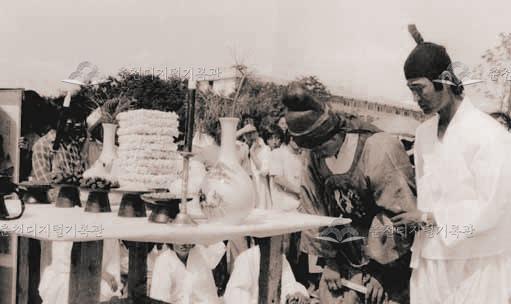 백령축전 기간 중 전통혼례 재연모습 이미지