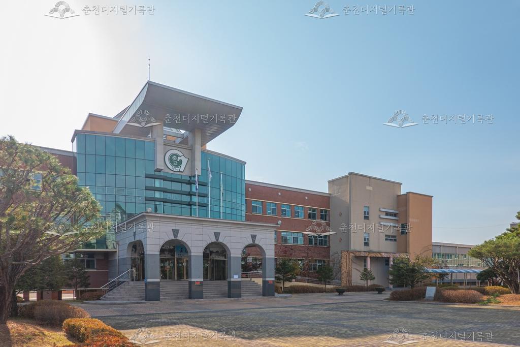 춘천고등학교 본관 이미지