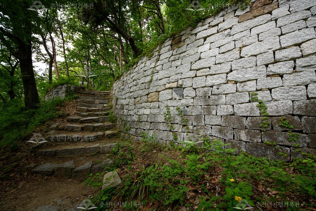 봉의산성과 봉의산 이미지