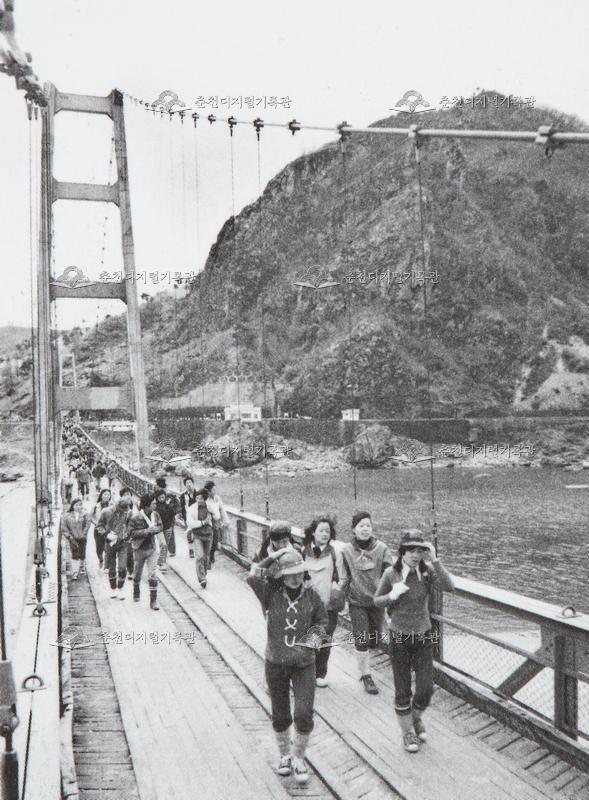 강촌 출렁다리 이미지