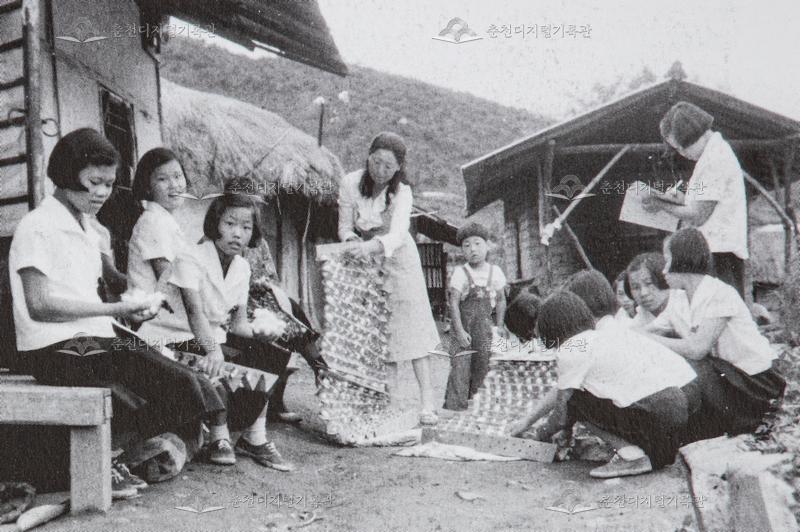 1970년대 잠업실습 이미지