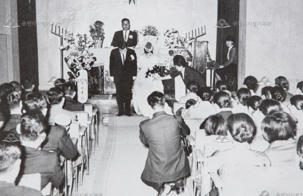 1960년대 결혼식 모습 이미지