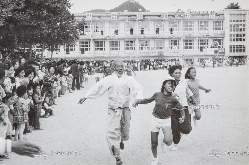 1970년대 중앙초등학교 운동회 이미지