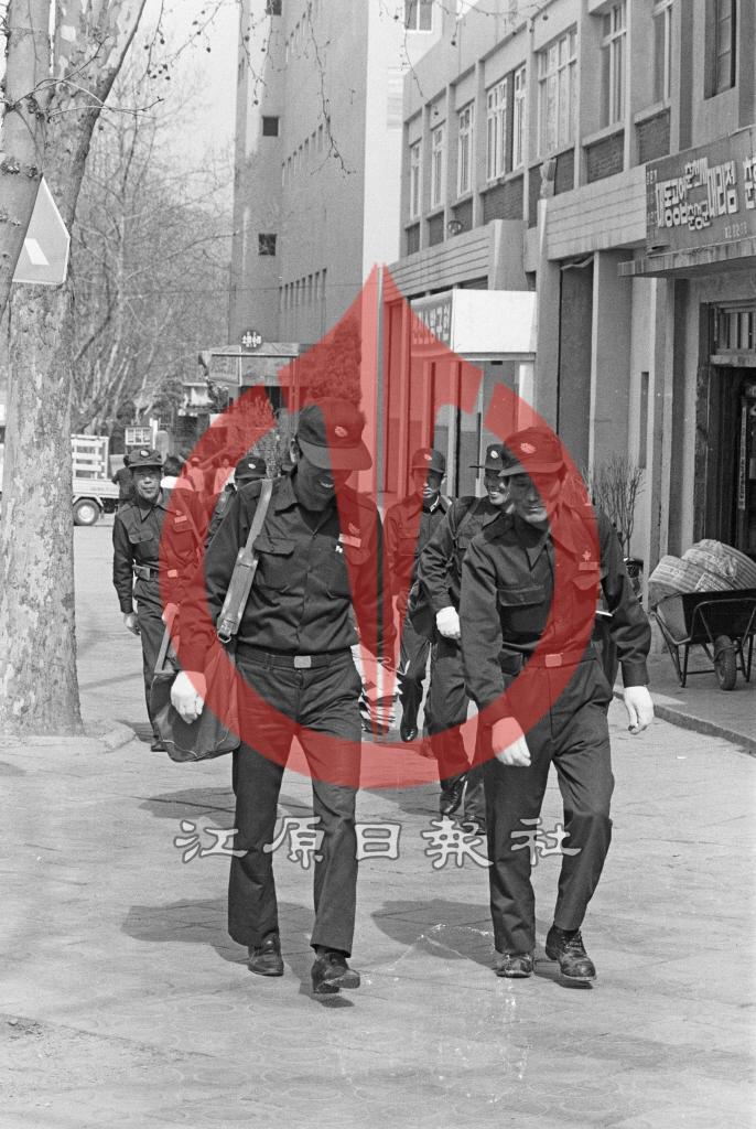 우편배달 집배원 이미지