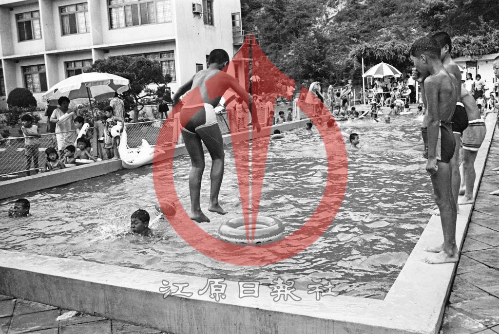 봉의동 세종호텔 수영장 이미지