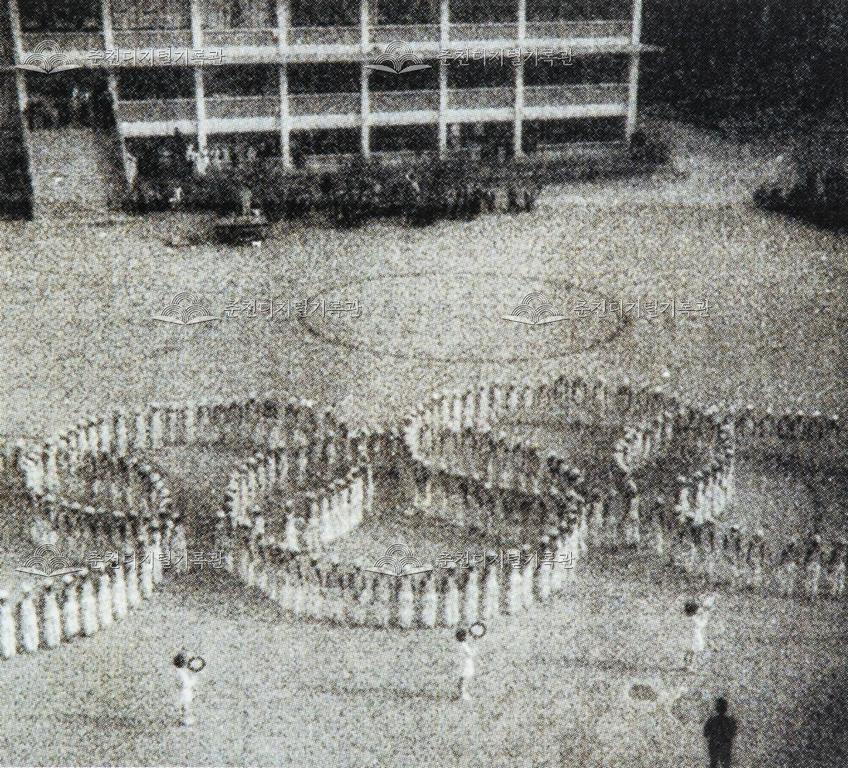 1970년대 마스게임 이미지