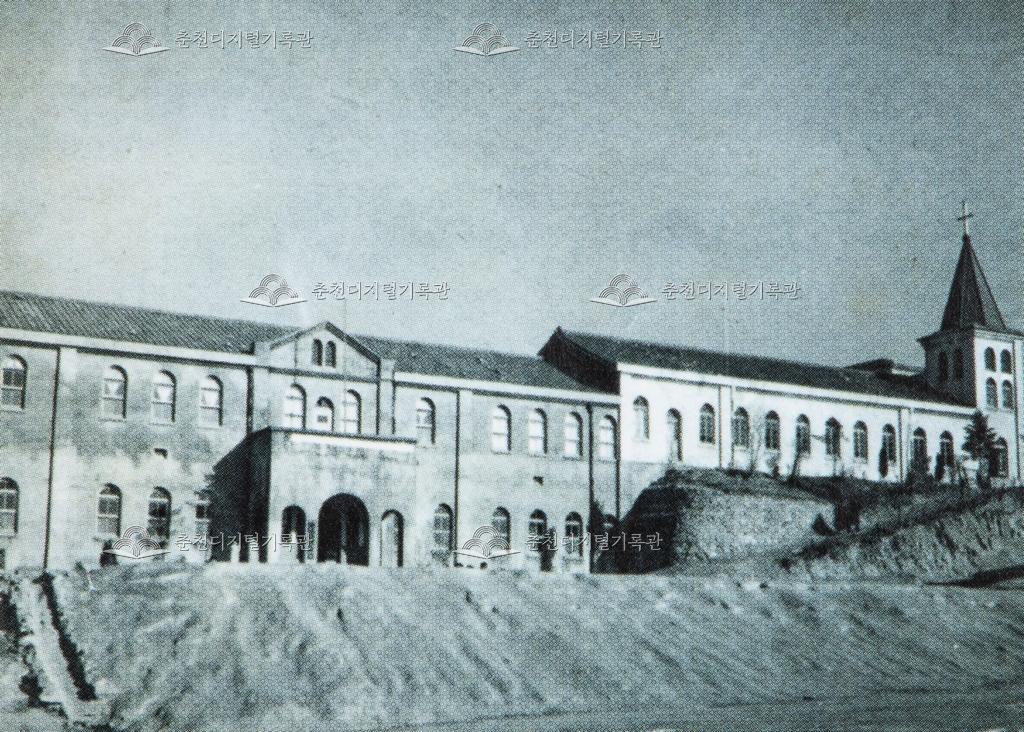 성수고등학교 구관 및 제일교회 정경 이미지