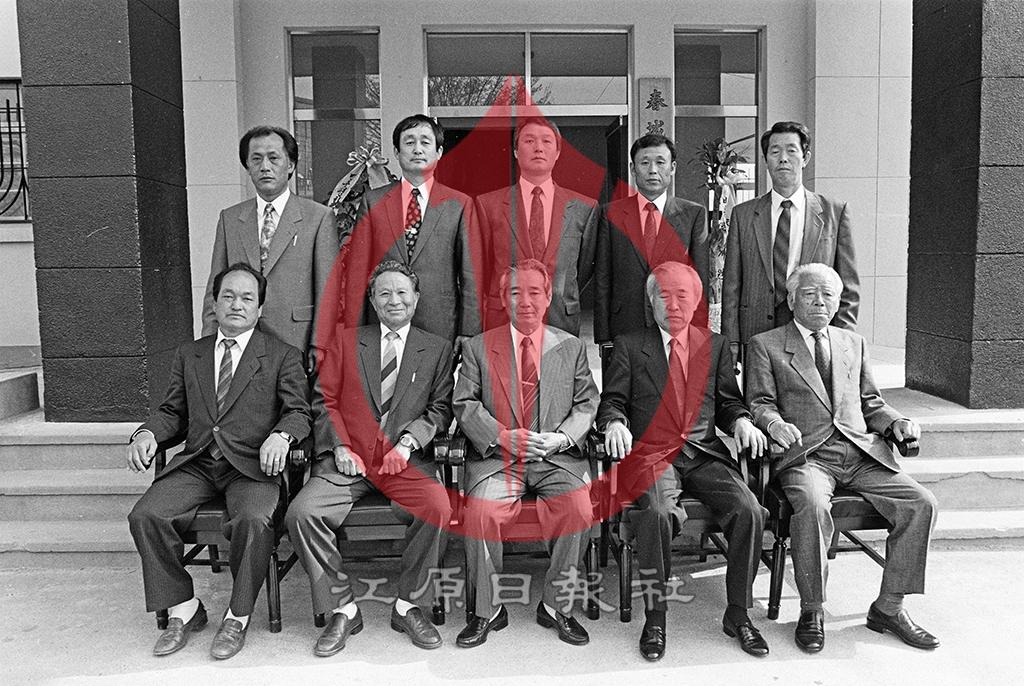 춘성군의원 기념촬영 이미지