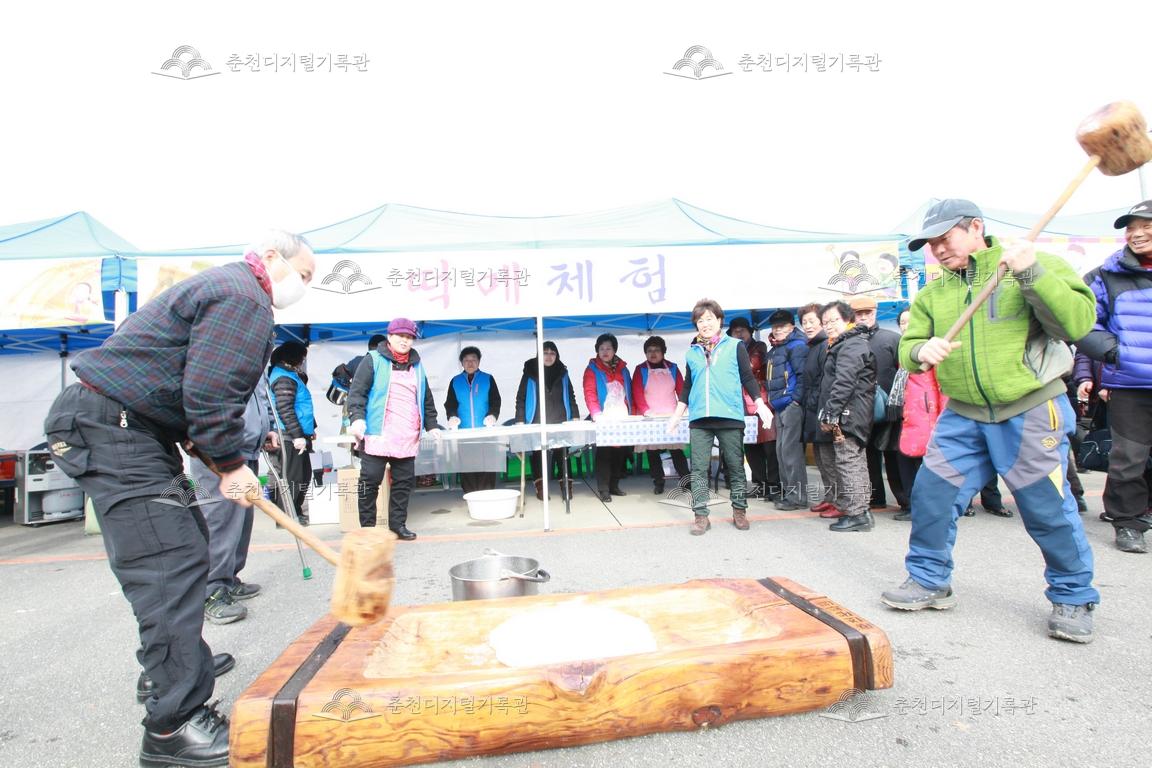 2014 정월대보름 달맞이 축제 떡메 체험 이미지