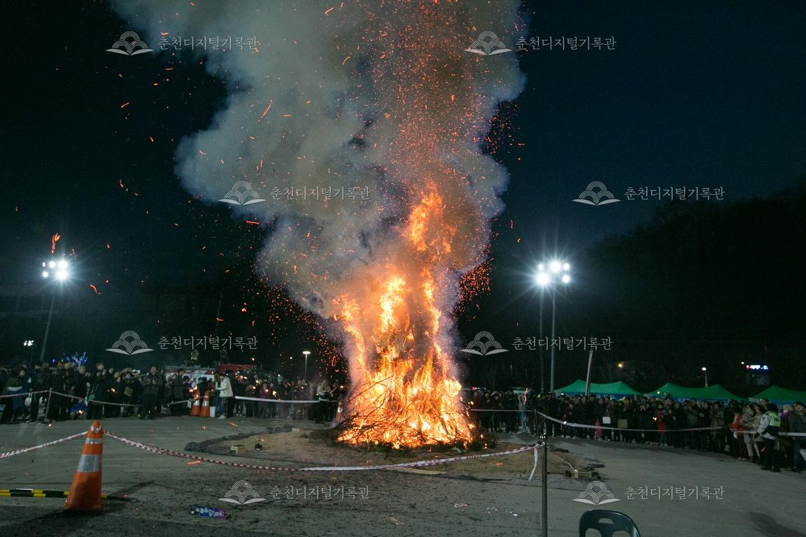 2018 정월대보름 달맞이축제 달집태우기 이미지