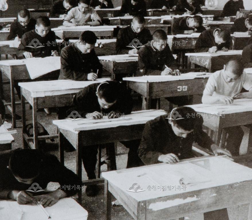 강원고등학교 건축과 제도 실습 이미지