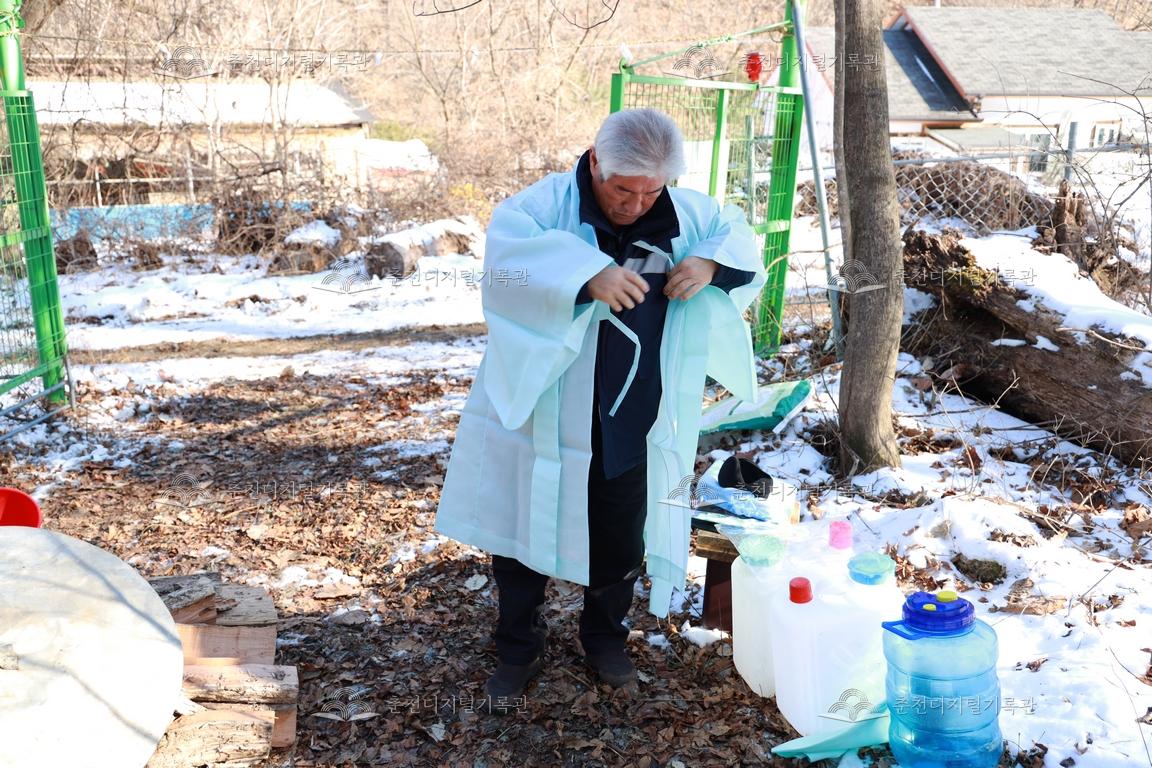 재궁동 산신제의 제관과 축관 이미지