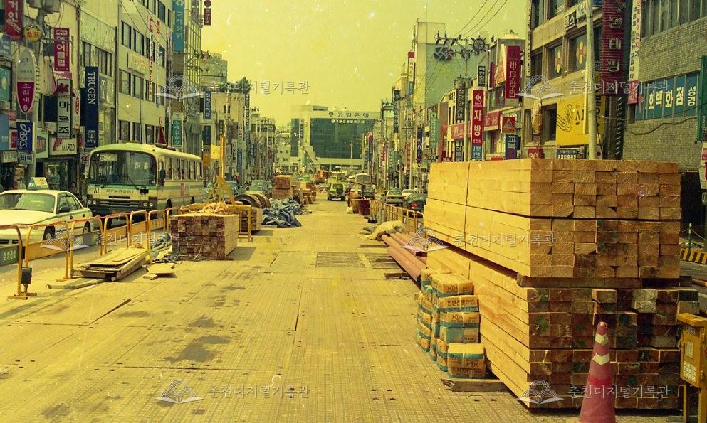 춘천지하도상가 건설현장 이미지