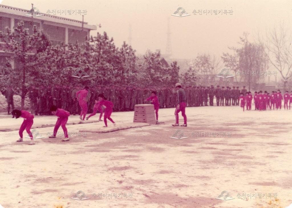 춘천교육대학 부속국민학교 빙상부 지내리 훈련 모습 이미지